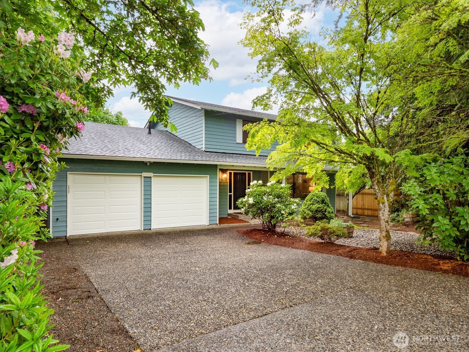 20106 96th Avenue NE, Bothell, WA 98011-2309