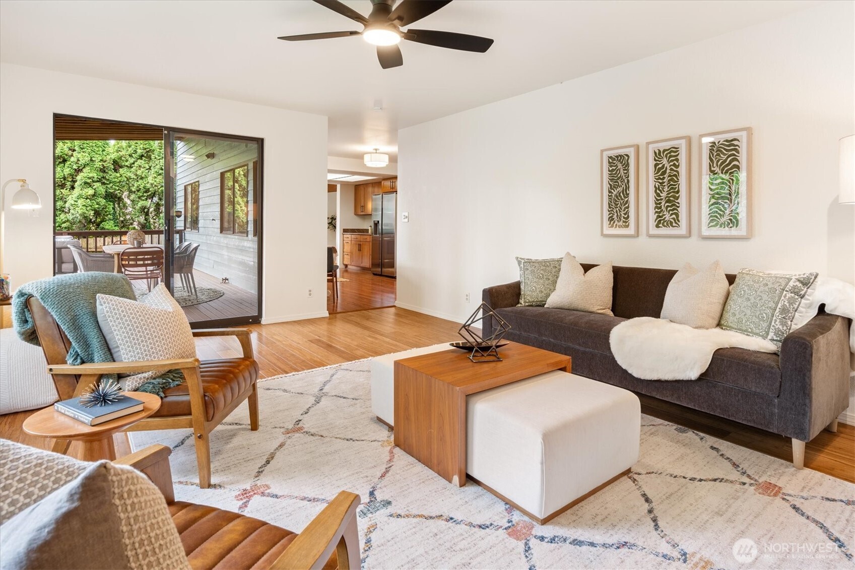 20106 96th Avenue NE, Bothell, WA 98011-2309
