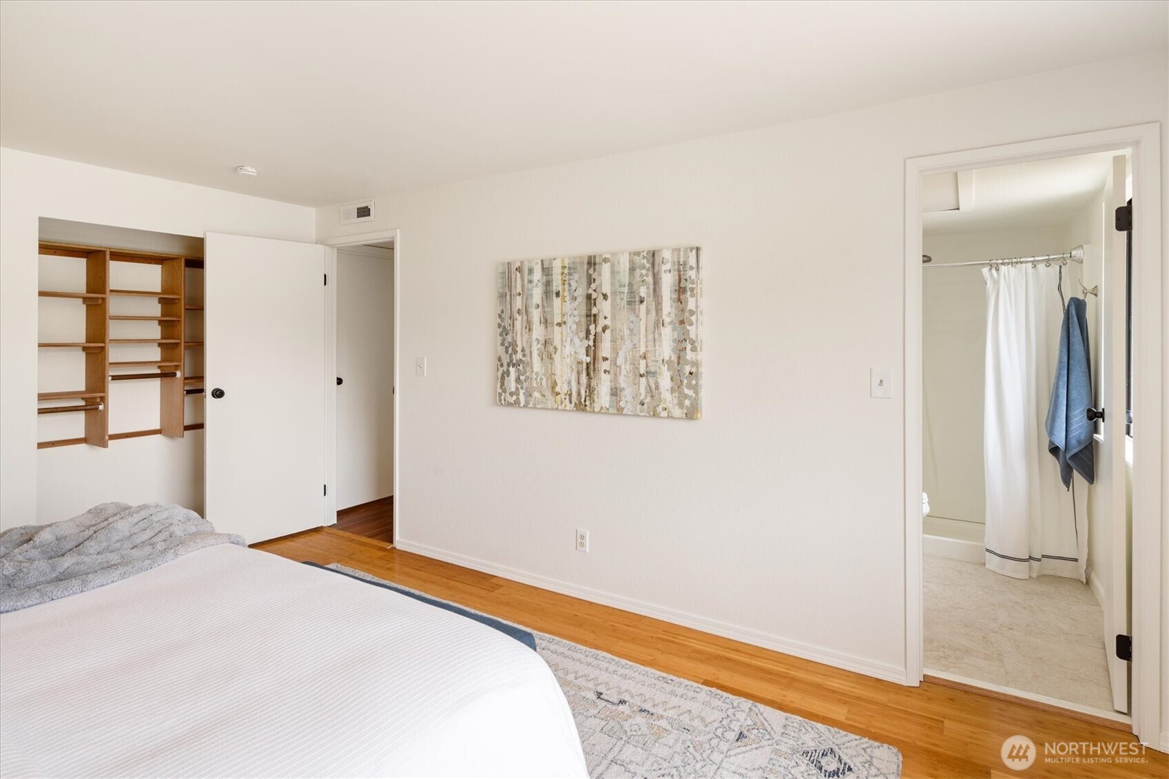 20106 96th Avenue NE, Bothell, WA 98011-2309