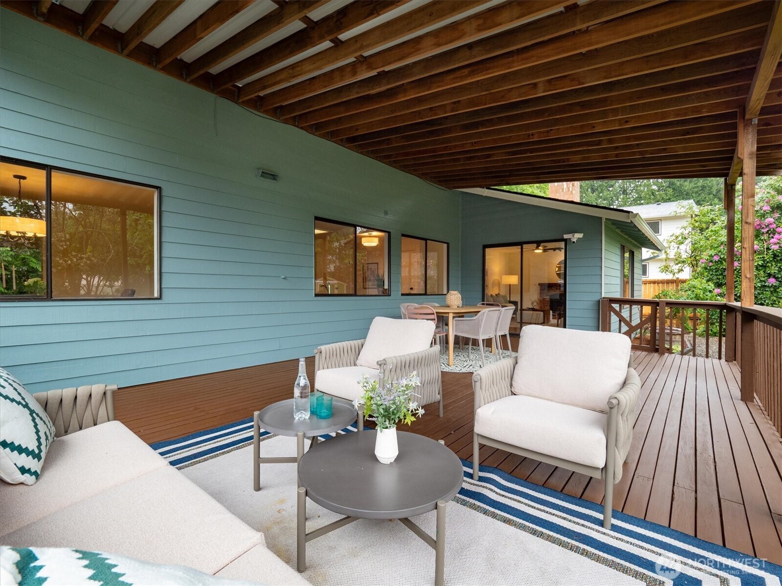 20106 96th Avenue NE, Bothell, WA 98011-2309