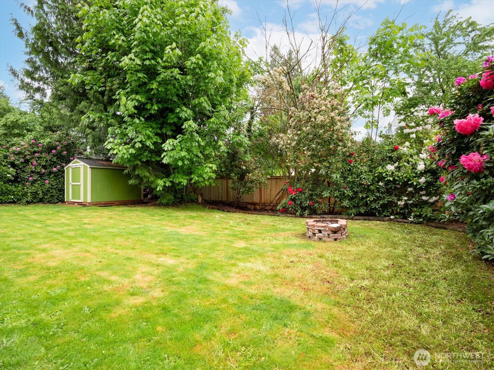 20106 96th Avenue NE, Bothell, WA 98011-2309