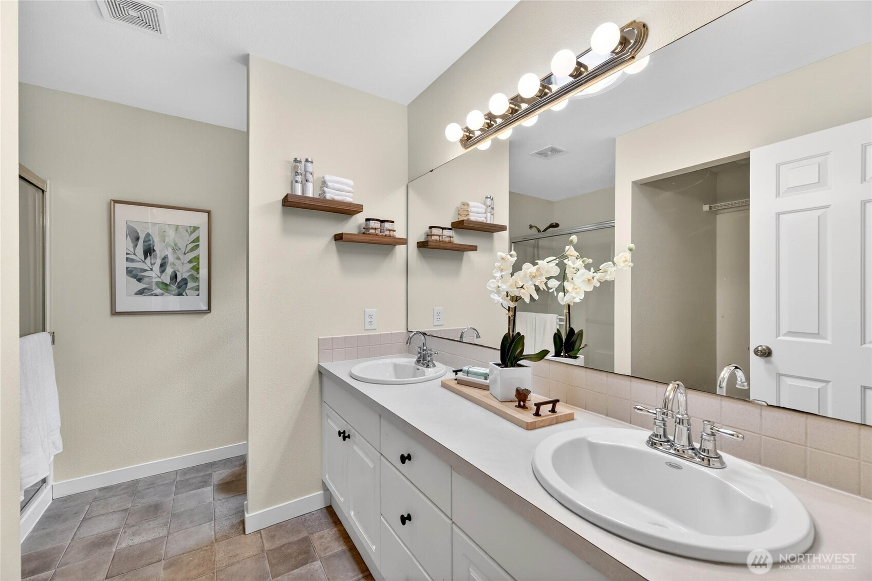 411 25th Avenue Pl , Milton, WA 98354