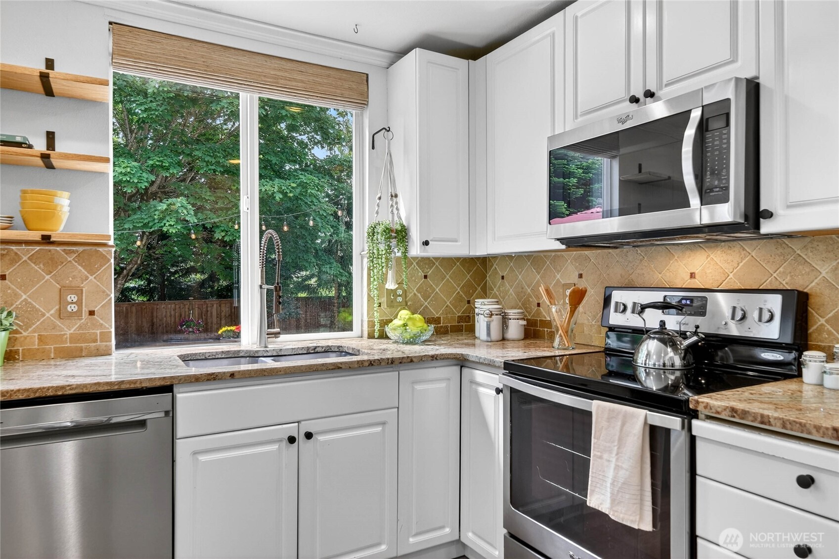 411 25th Avenue Pl , Milton, WA 98354