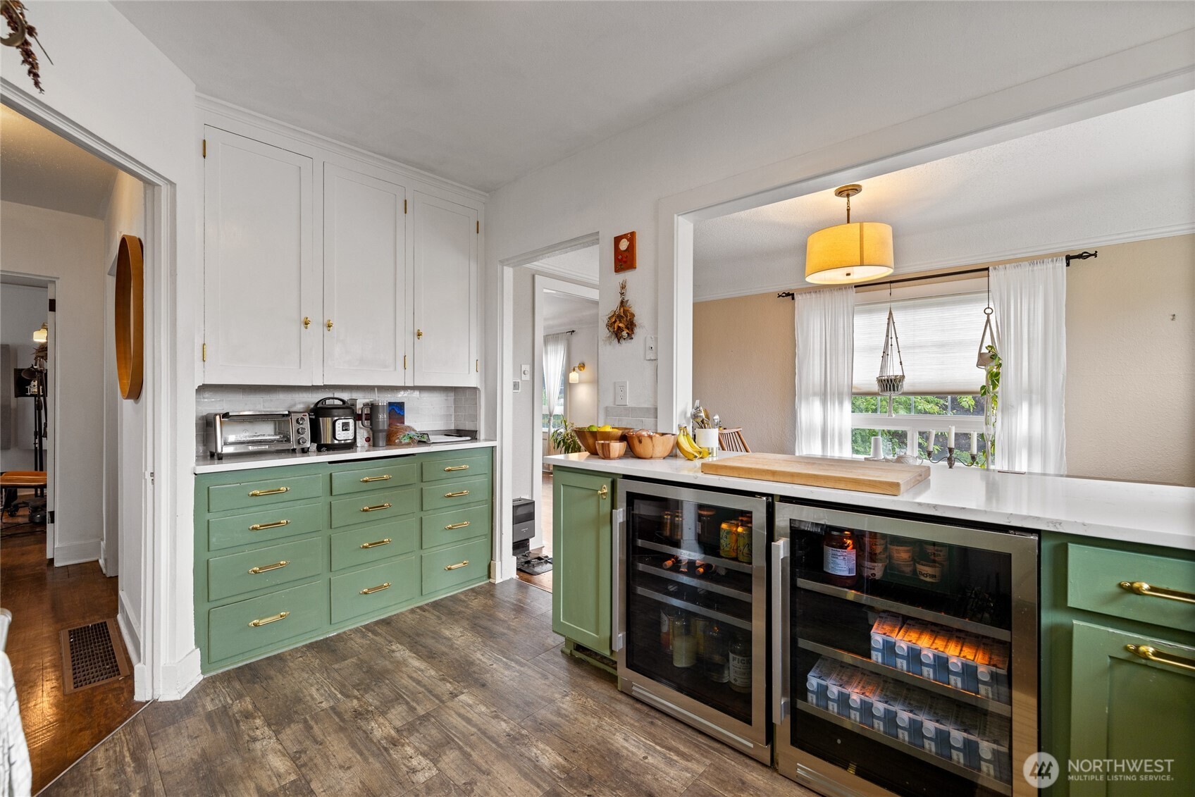 3633 N Ferdinand Street , Tacoma, WA 98407