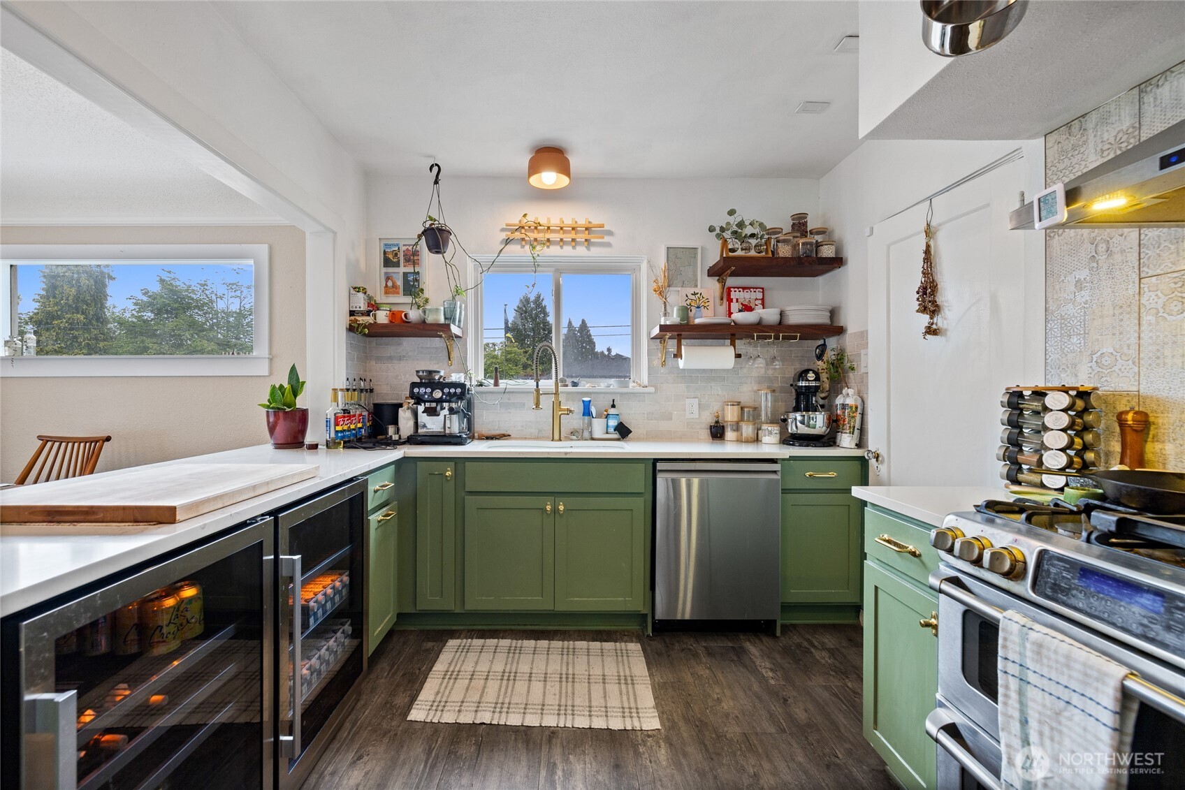 3633 N Ferdinand Street , Tacoma, WA 98407