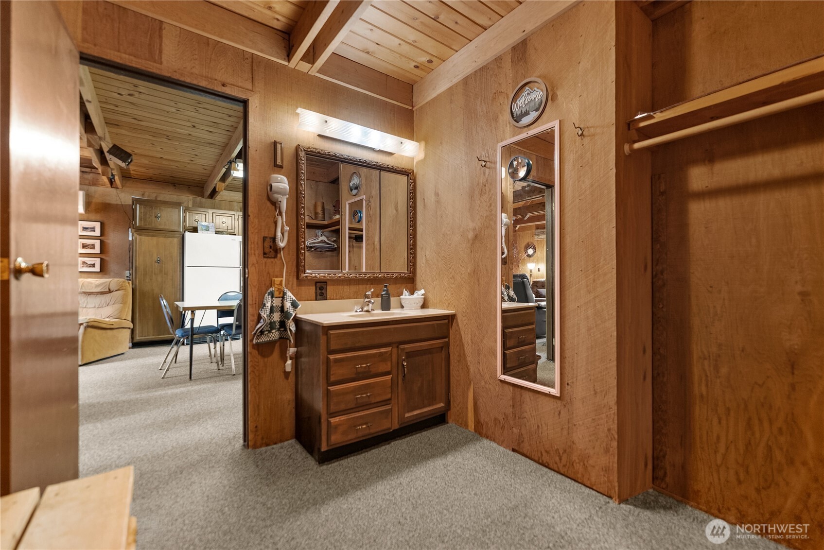 37 E Buttermilk Creek Road , Twisp, WA 98856