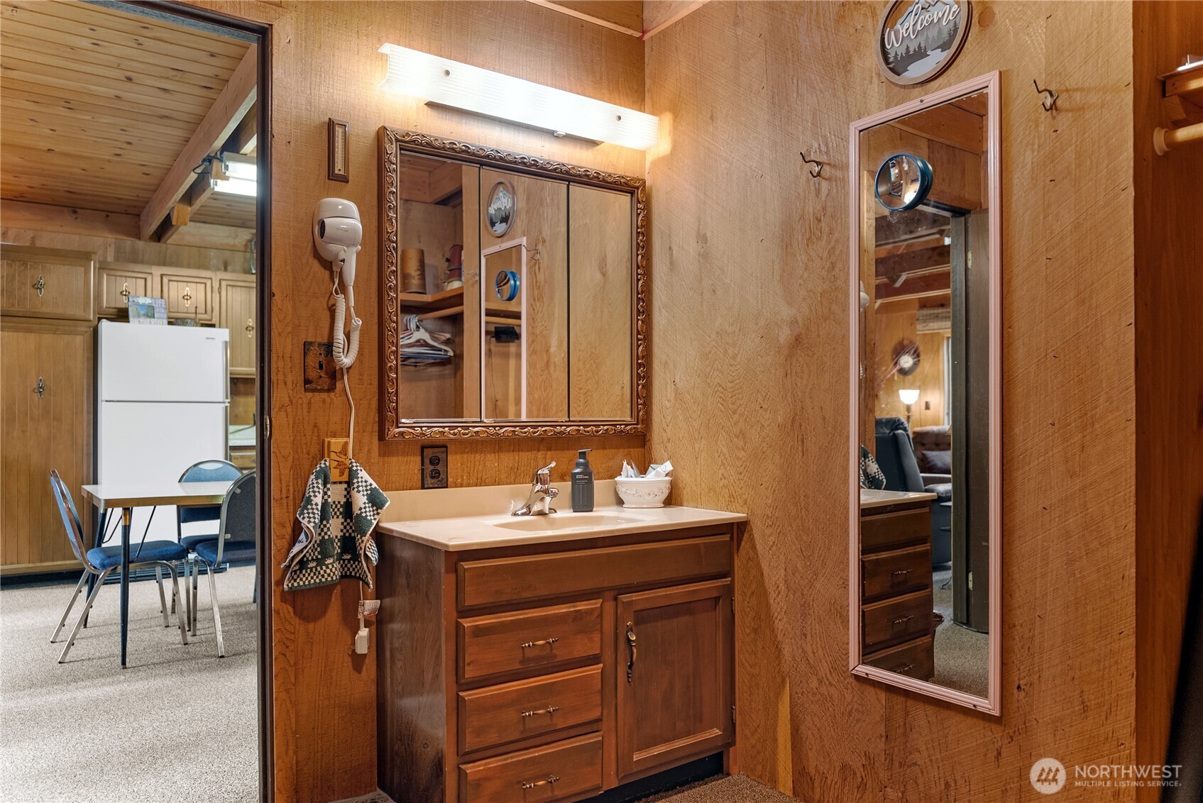 37 E Buttermilk Creek Road , Twisp, WA 98856