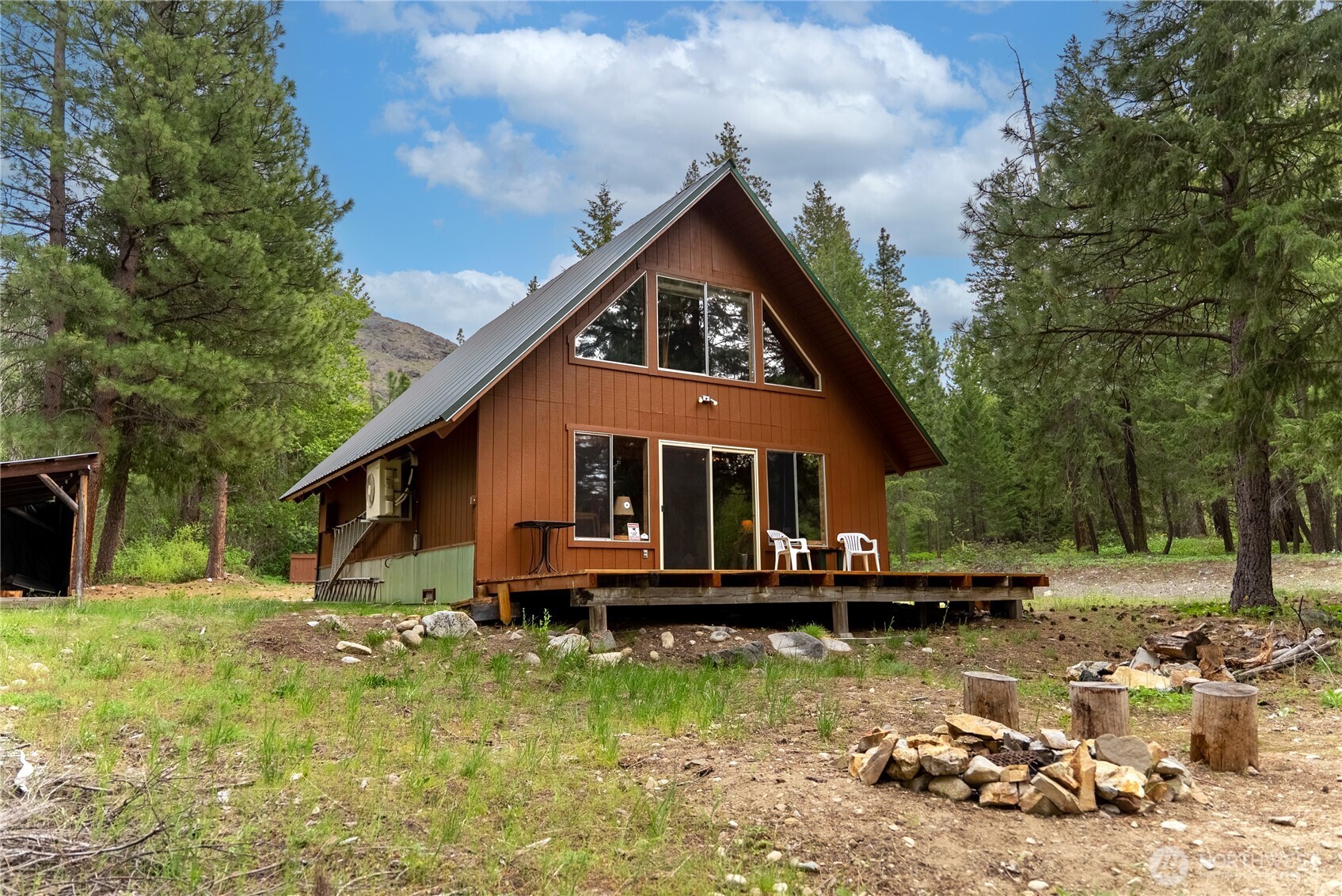 37 E Buttermilk Creek Road , Twisp, WA 98856