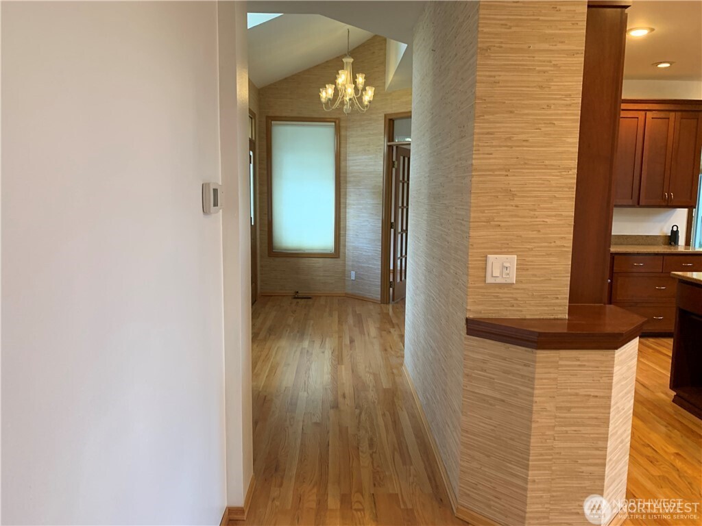 25551 SE 41st Court , Sammamish, WA 98029
