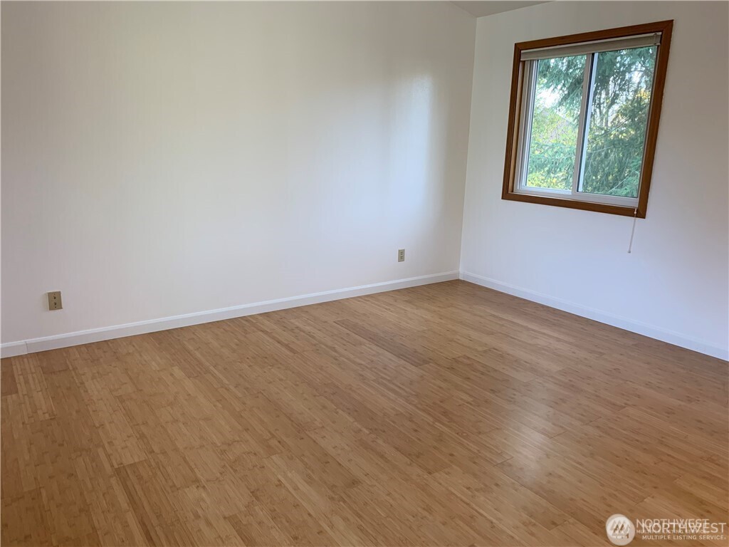 25551 SE 41st Court , Sammamish, WA 98029