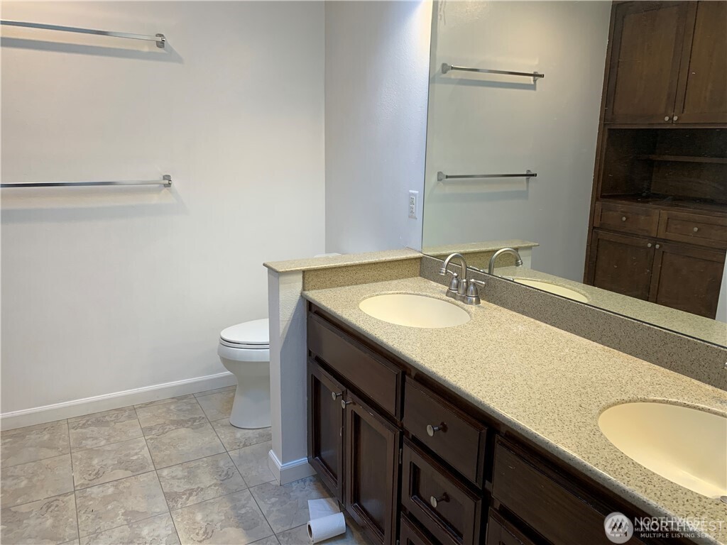 25551 SE 41st Court , Sammamish, WA 98029