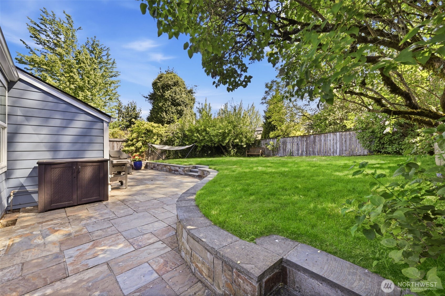 9416 5th Avenue NE, Seattle, WA 98115-2809