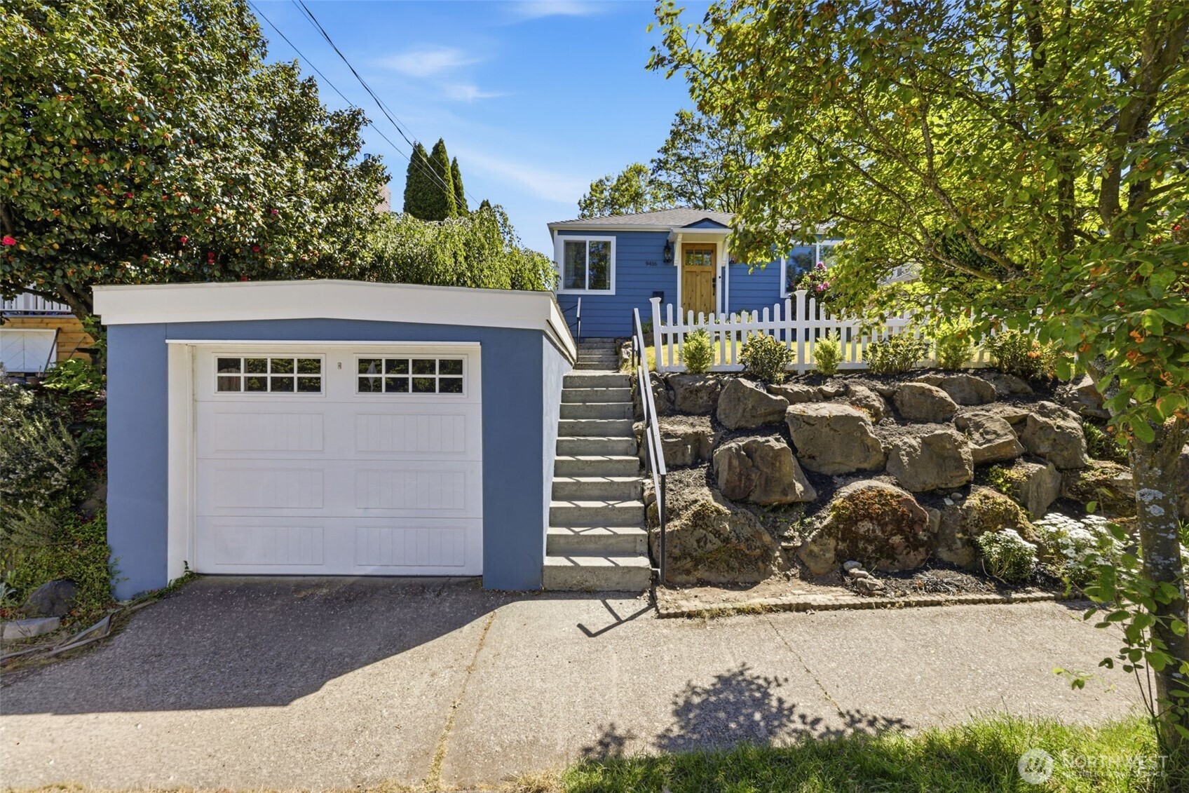 9416 5th Avenue NE, Seattle, WA 98115-2809