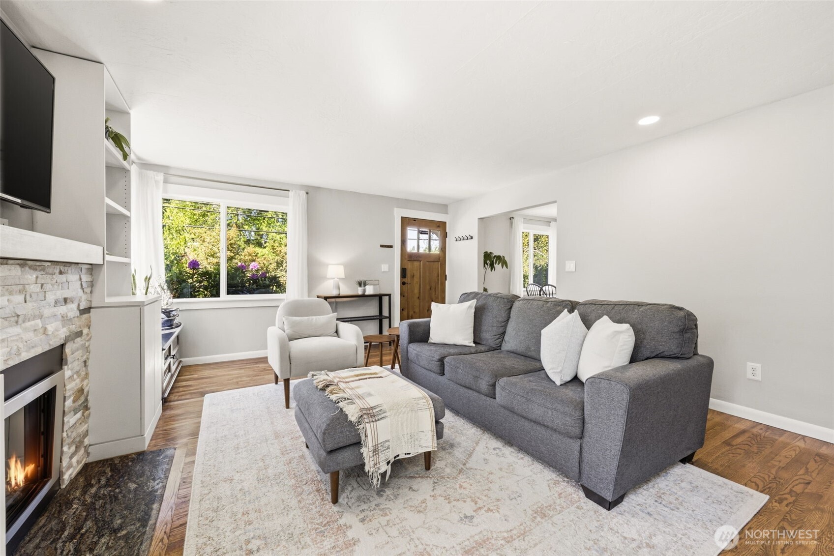 9416 5th Avenue NE, Seattle, WA 98115-2809