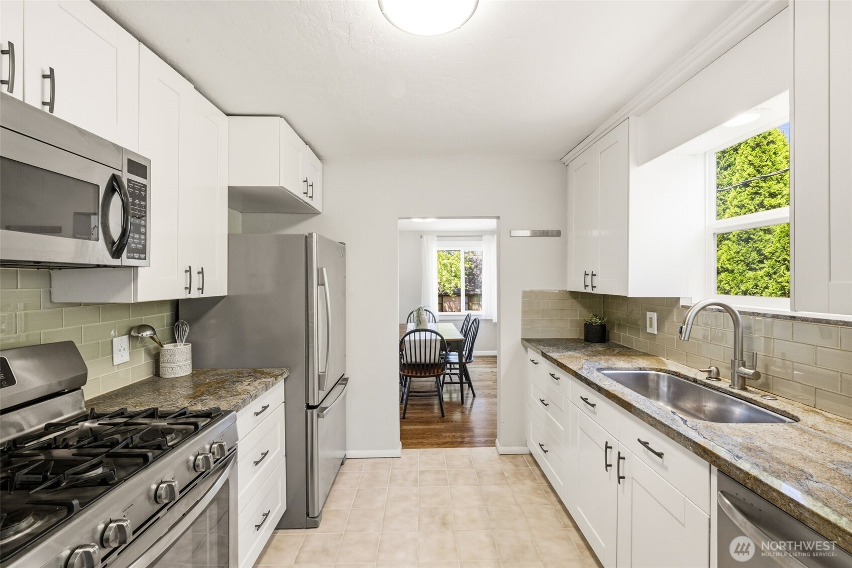 9416 5th Avenue NE, Seattle, WA 98115-2809