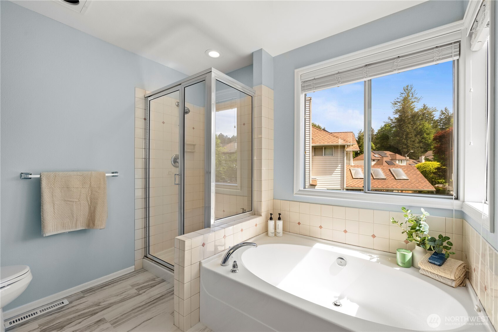 14413 SE 184th Place , Renton, WA 98058