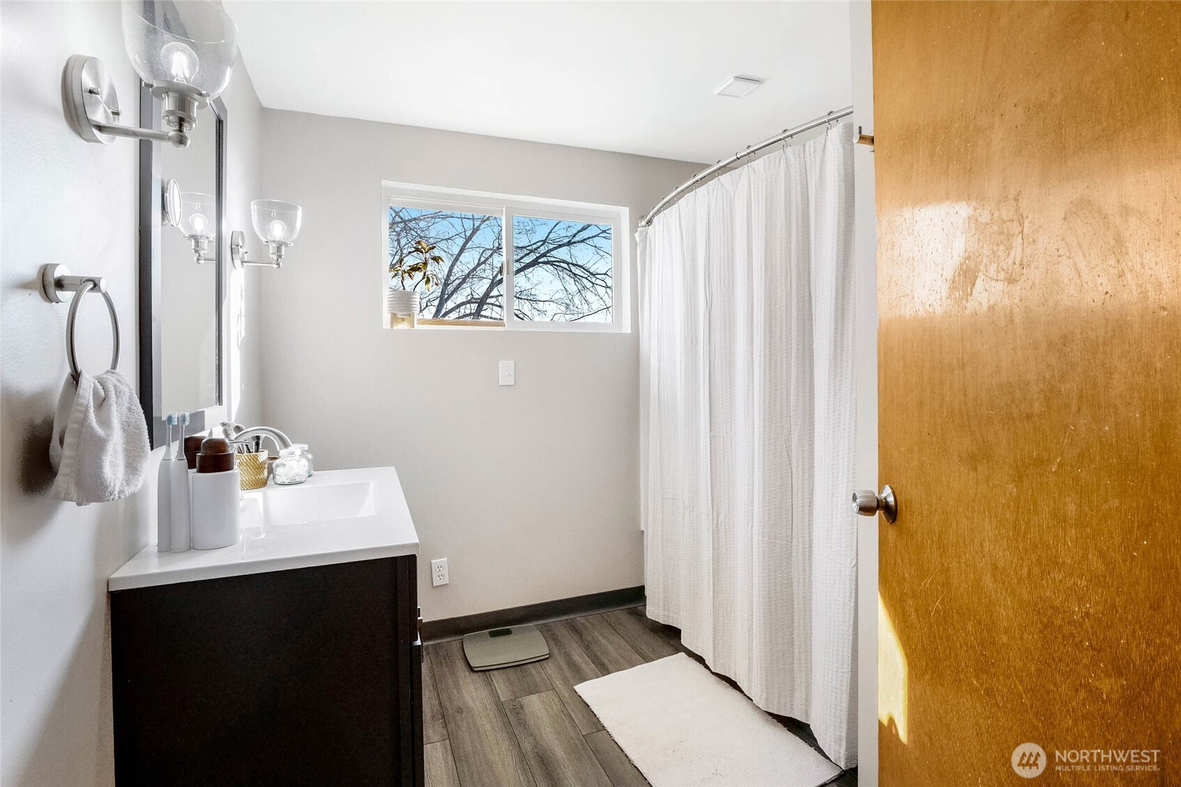 8061 NE Valley Road , Moses Lake, WA 98837