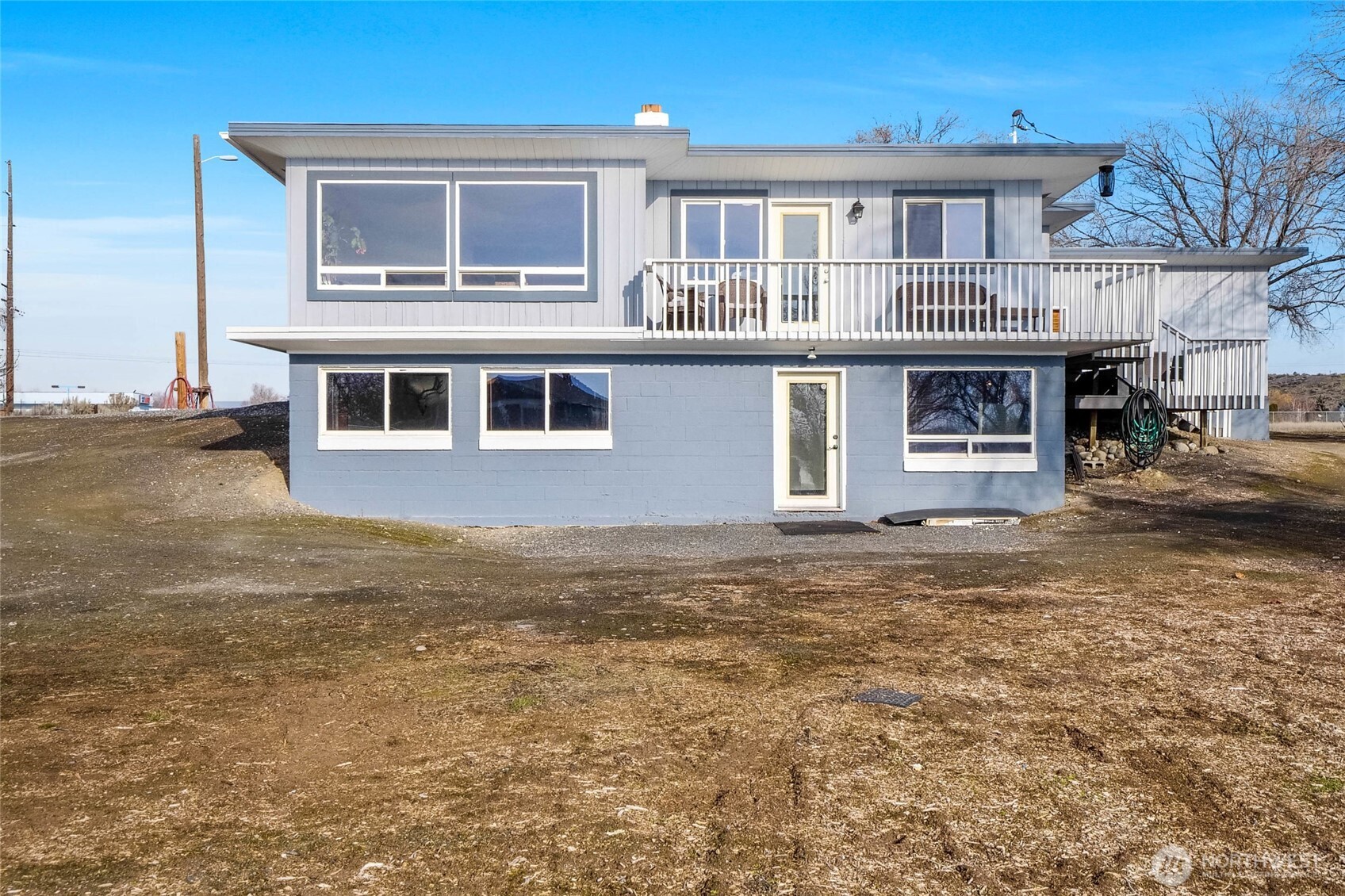 8061 NE Valley Road , Moses Lake, WA 98837