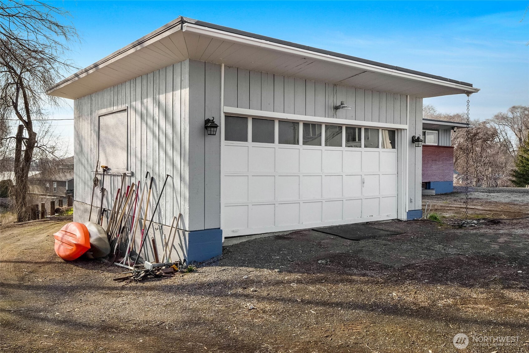 8061 NE Valley Road , Moses Lake, WA 98837