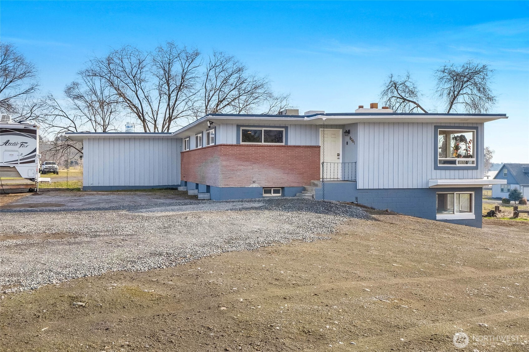 8061 NE Valley Road , Moses Lake, WA 98837