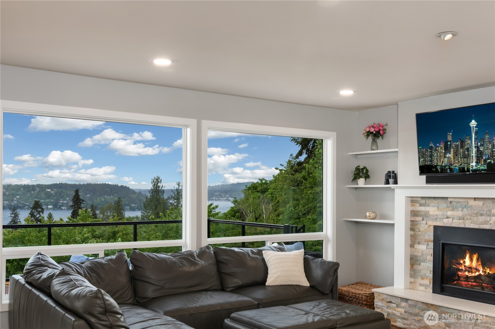 6524 S Hazel Street , Seattle, WA 98178
