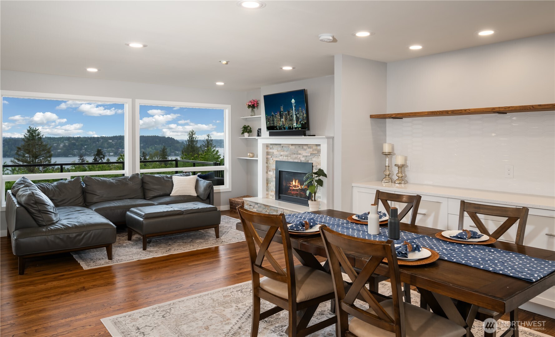 6524 S Hazel Street , Seattle, WA 98178