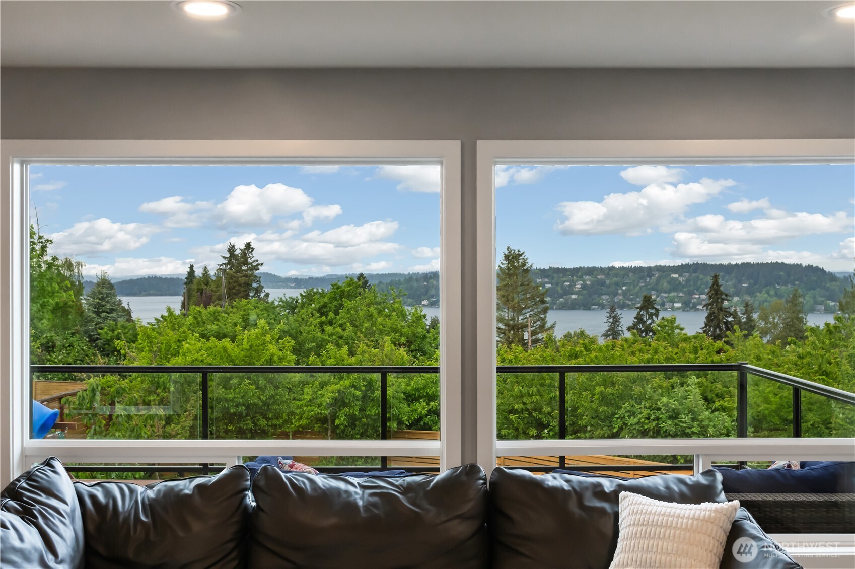 6524 S Hazel Street , Seattle, WA 98178