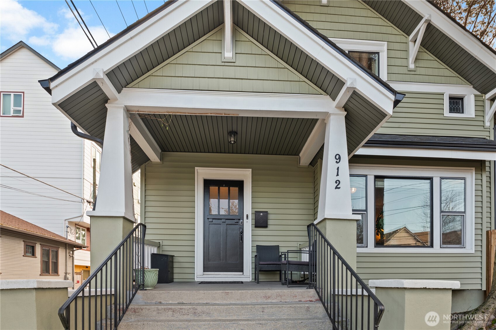912 Earnest S. Brazill Street , Tacoma, WA 98405-4535