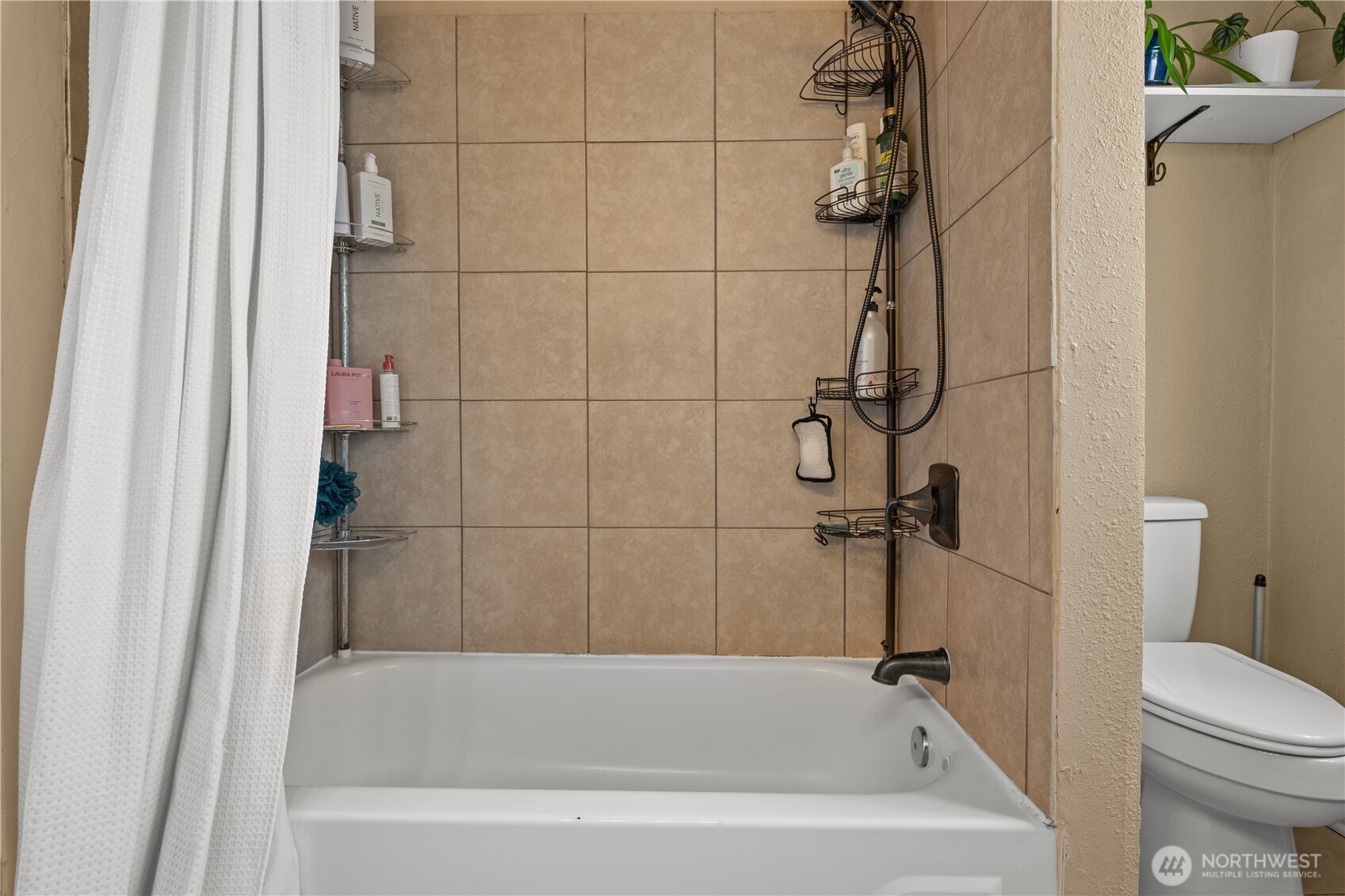 912 Earnest S. Brazill Street , Tacoma, WA 98405-4535