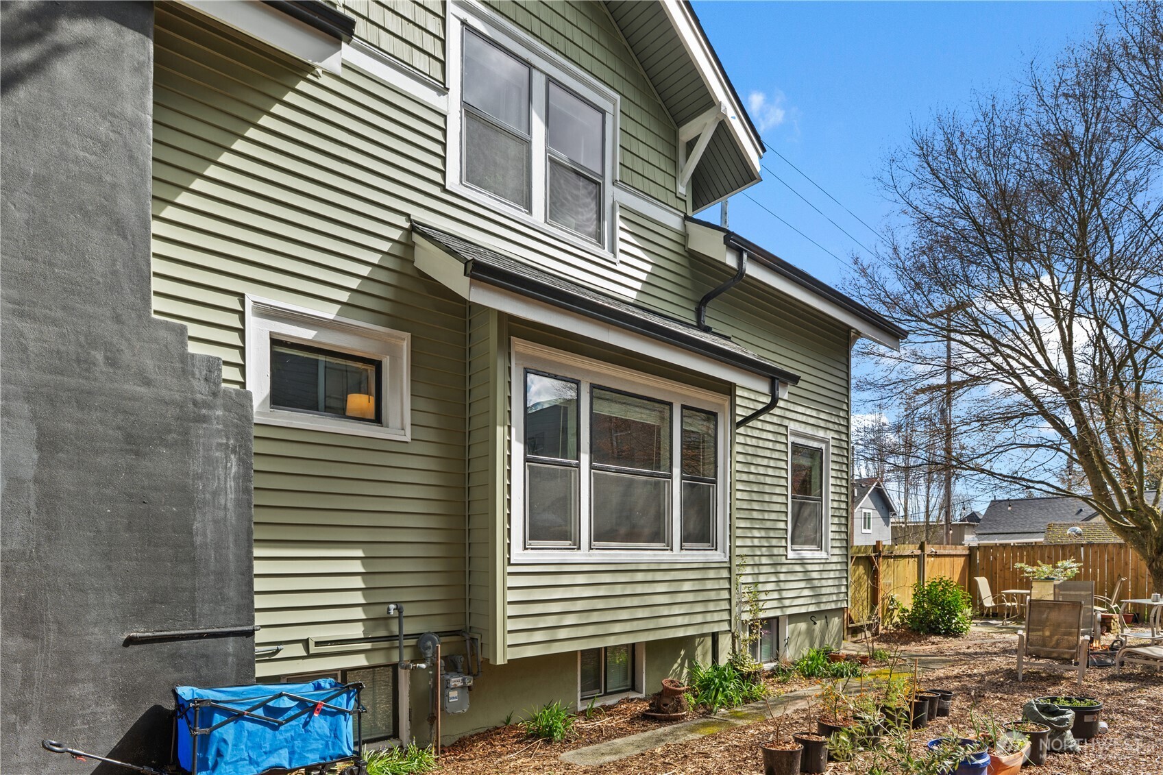 912 Earnest S. Brazill Street , Tacoma, WA 98405-4535
