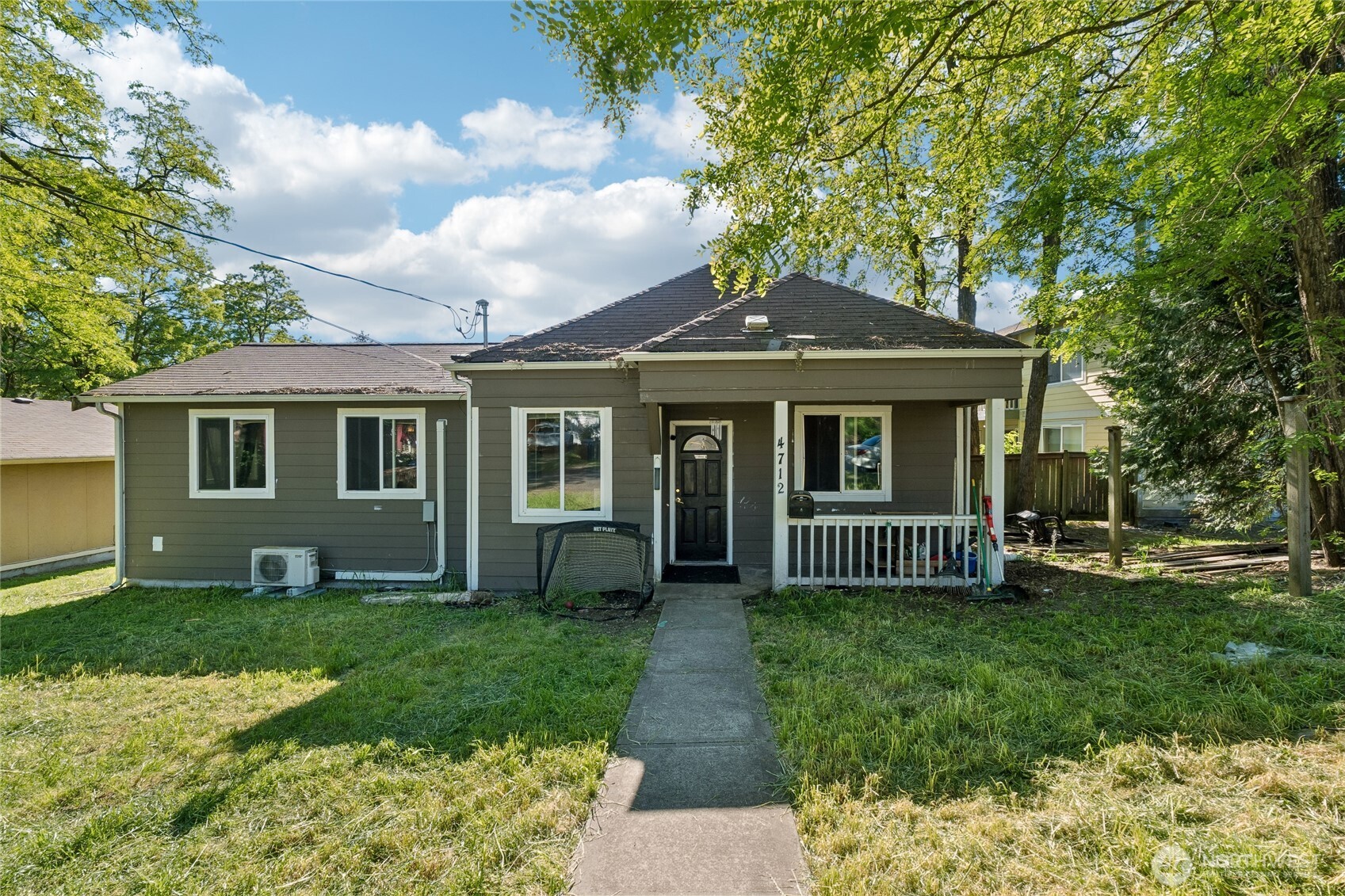 4712 S Warner Street , Tacoma, WA 98409
