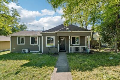 4712 S Warner Street , Tacoma, WA 98409