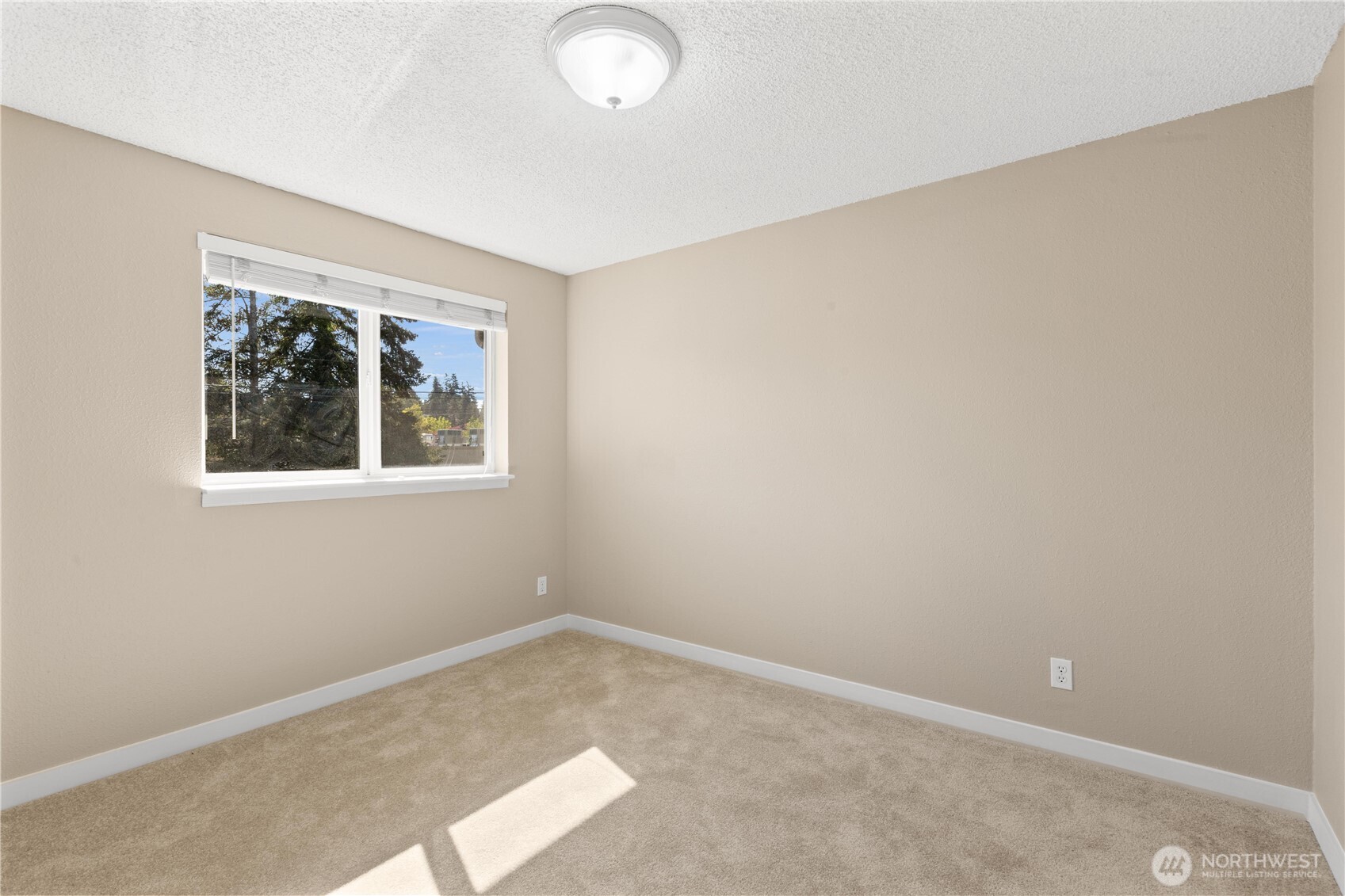 7700 196th Street SW #C, Edmonds, WA 98026