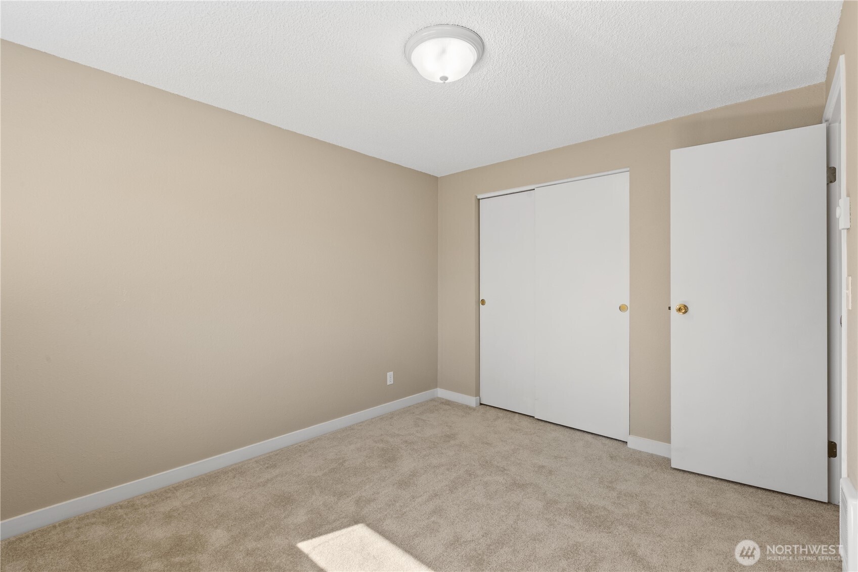 7700 196th Street SW #C, Edmonds, WA 98026