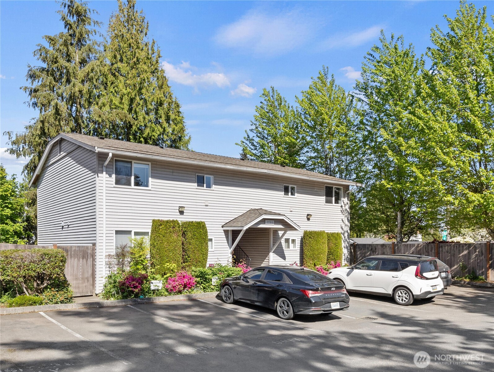 7700 196th Street SW #C, Edmonds, WA 98026