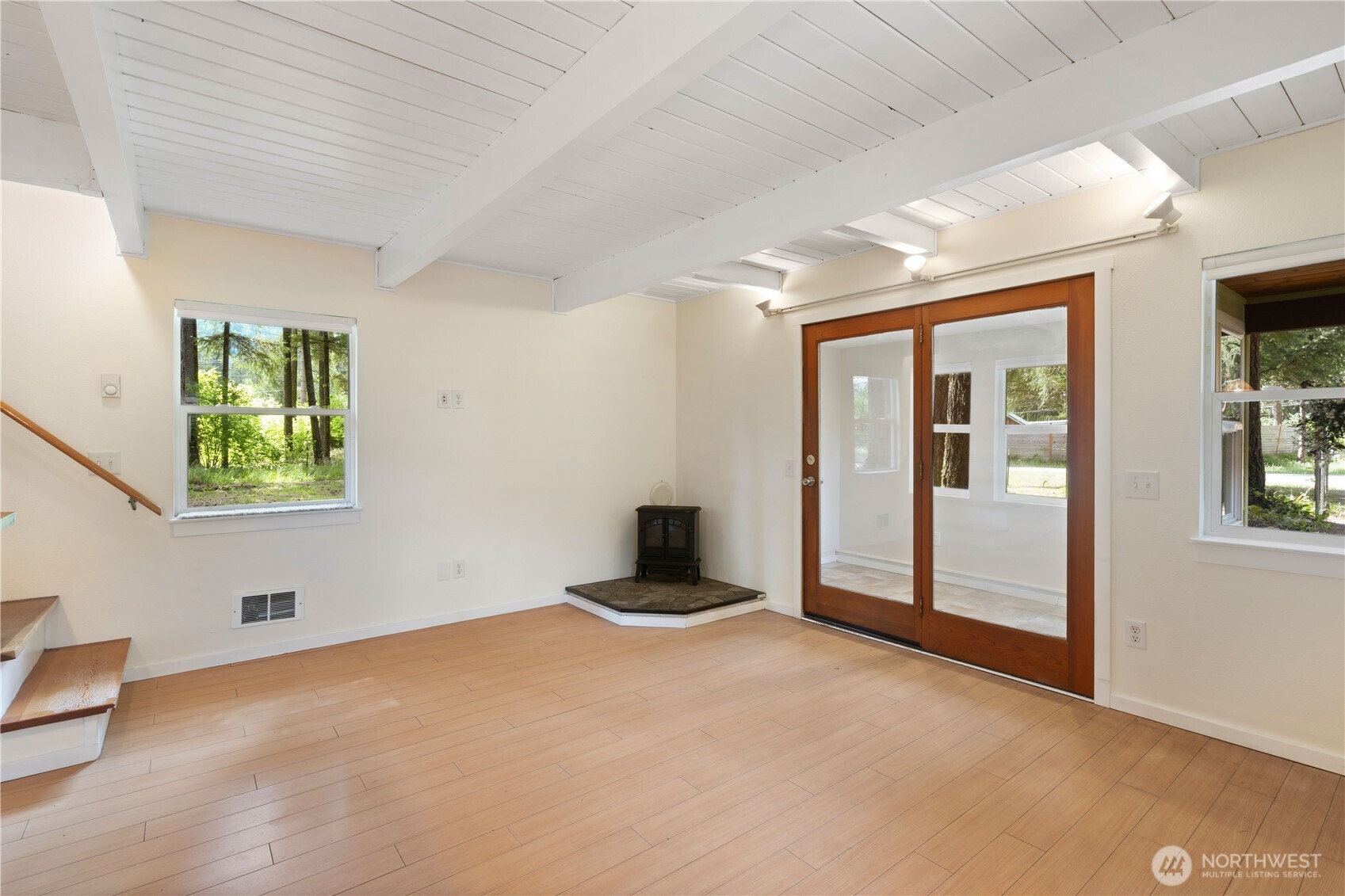 6182 Chestnut Drive , Maple Falls, WA 98266