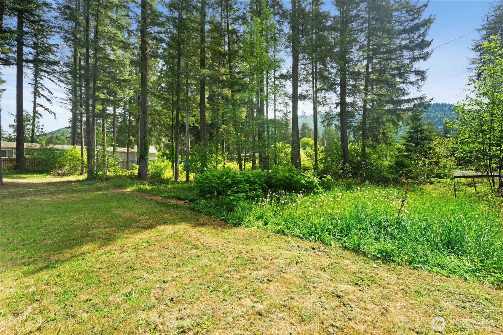 6182 Chestnut Drive , Maple Falls, WA 98266