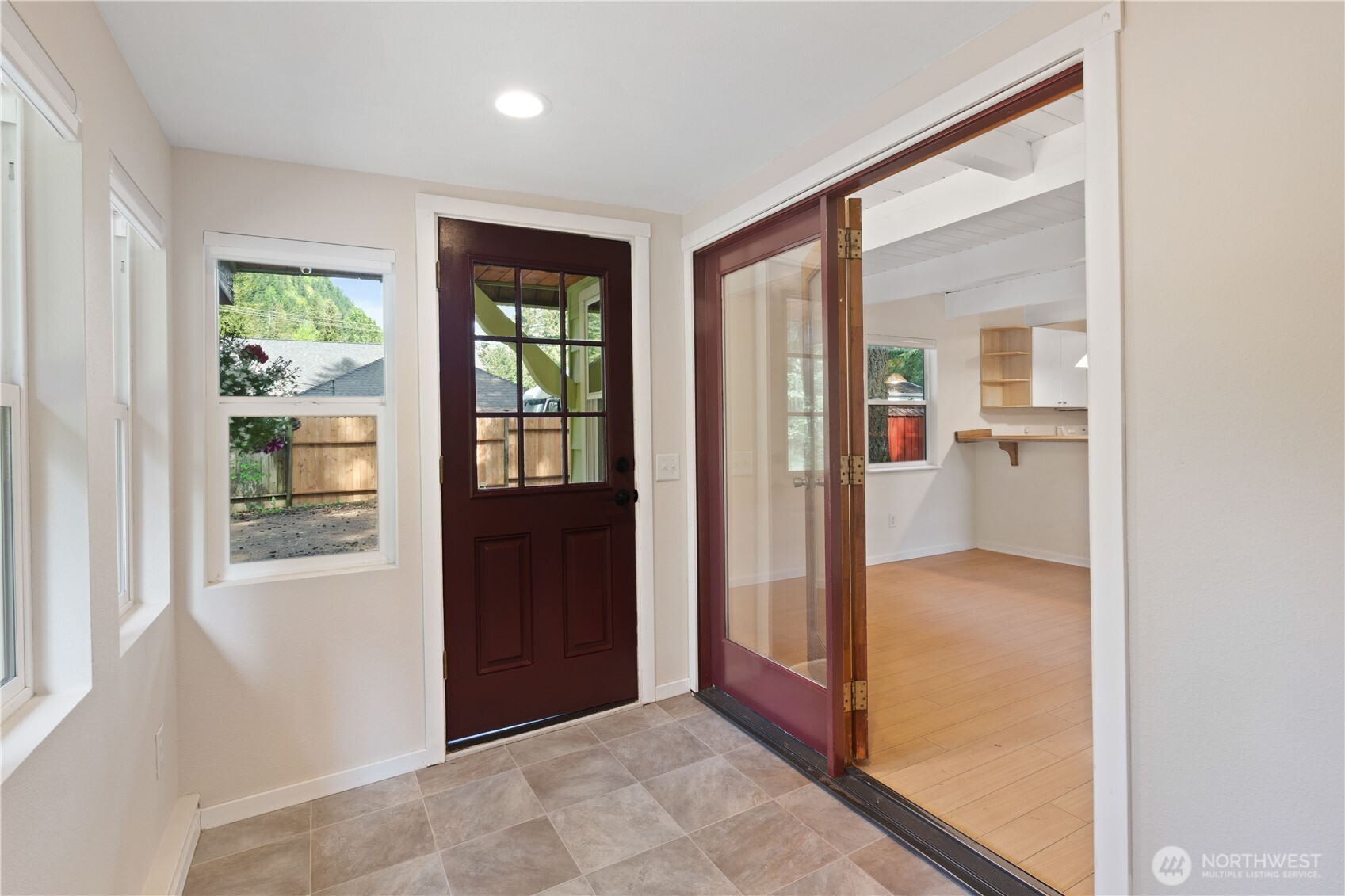 6182 Chestnut Drive , Maple Falls, WA 98266
