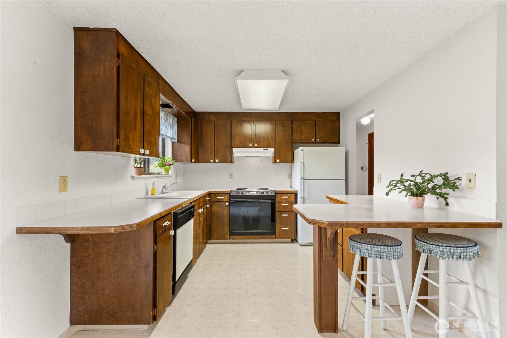 4508 Military Road E, Tacoma, WA 98446