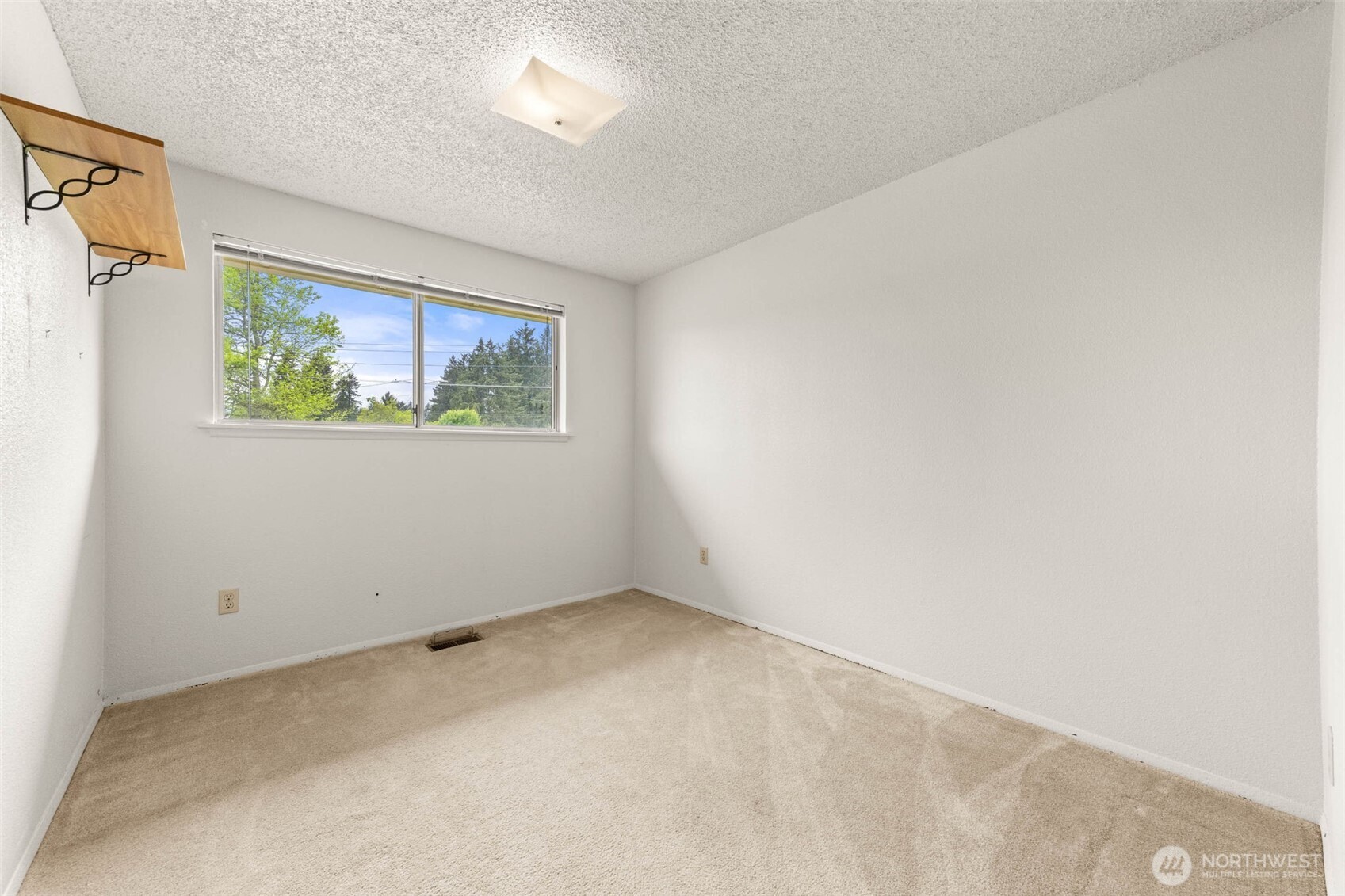 4508 Military Road E, Tacoma, WA 98446