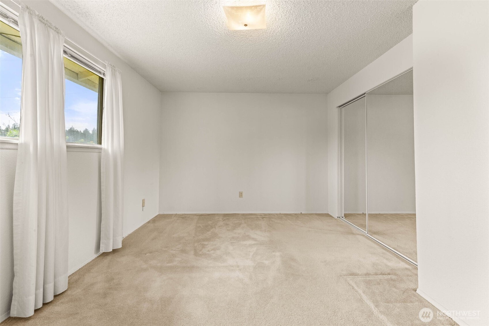 4508 Military Road E, Tacoma, WA 98446