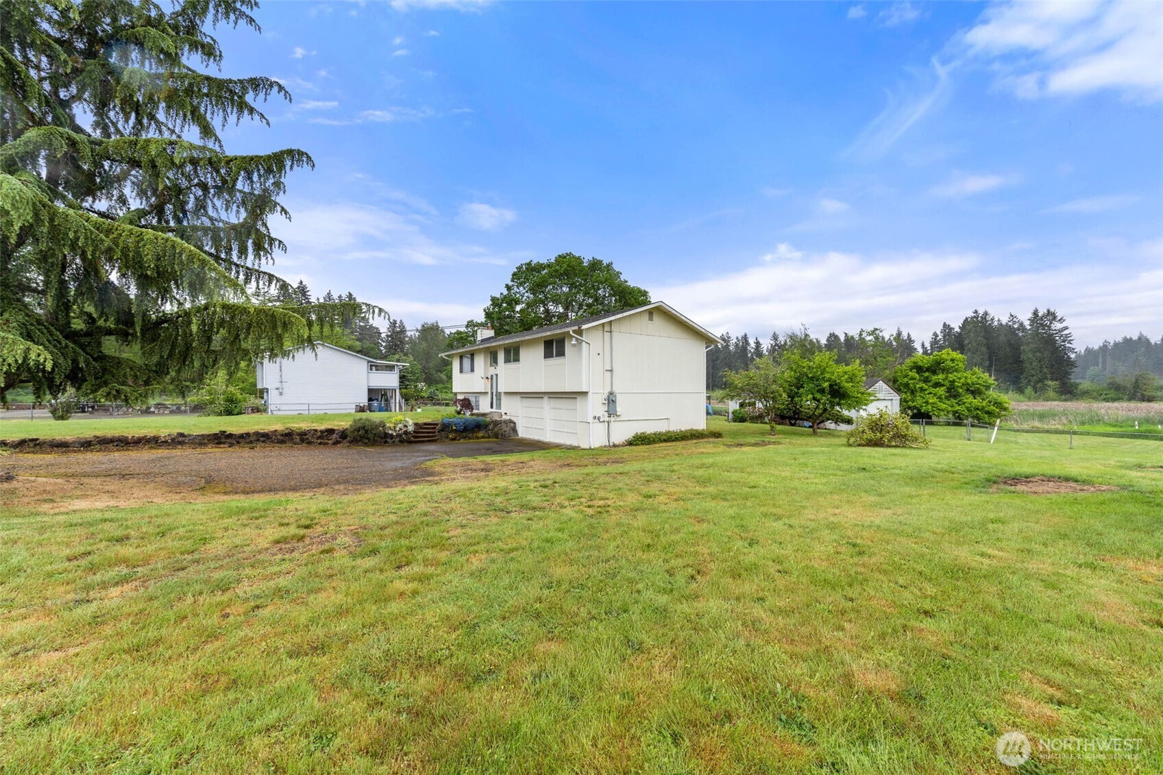 4508 Military Road E, Tacoma, WA 98446