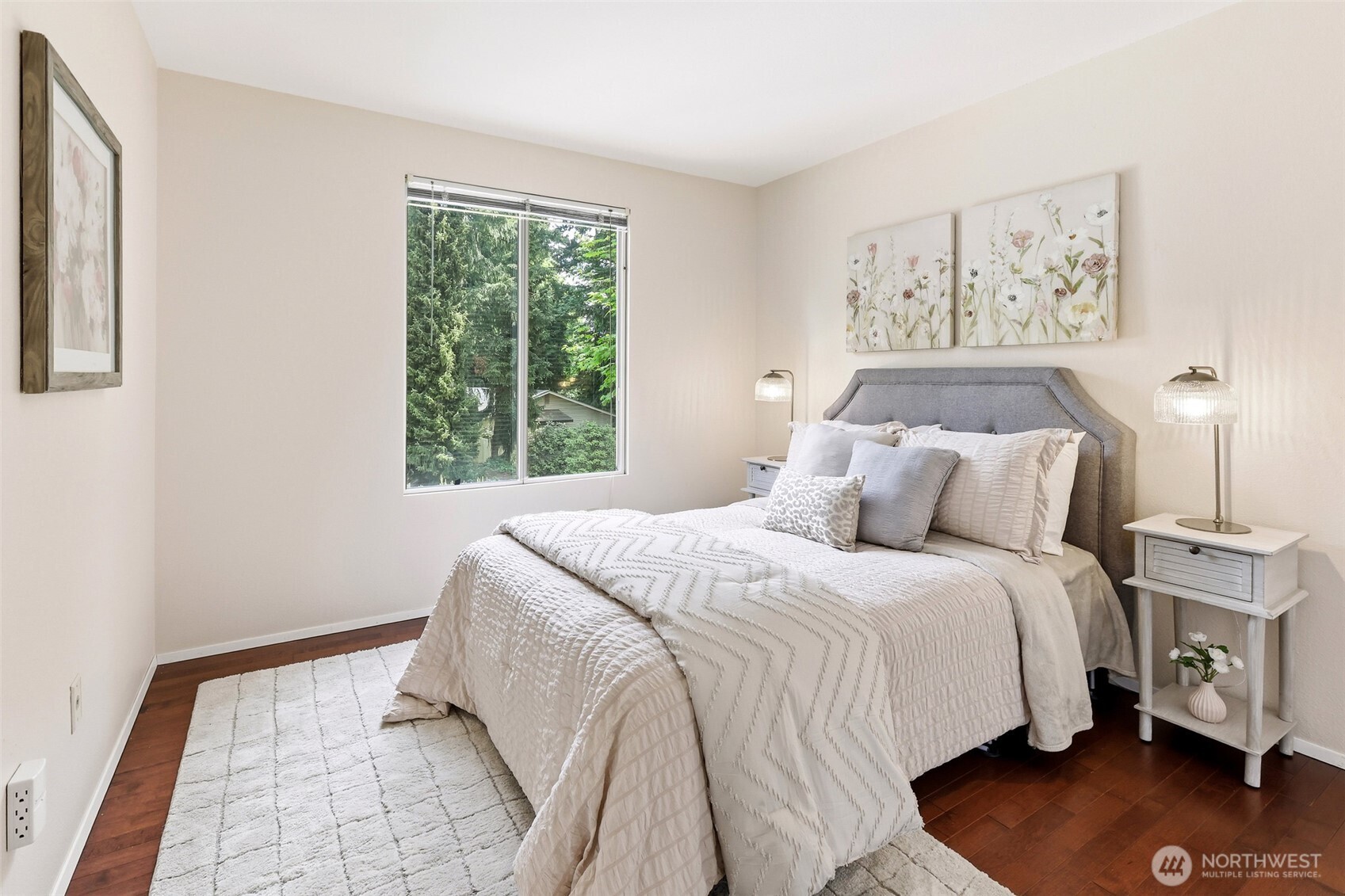 155 Capella Drive NW, Issaquah, WA 98027