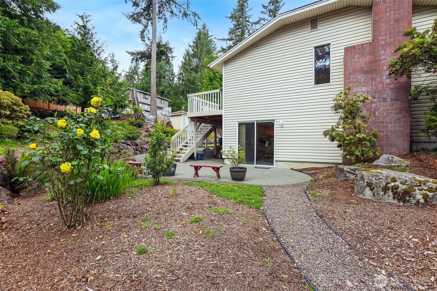 155 Capella Drive NW, Issaquah, WA 98027