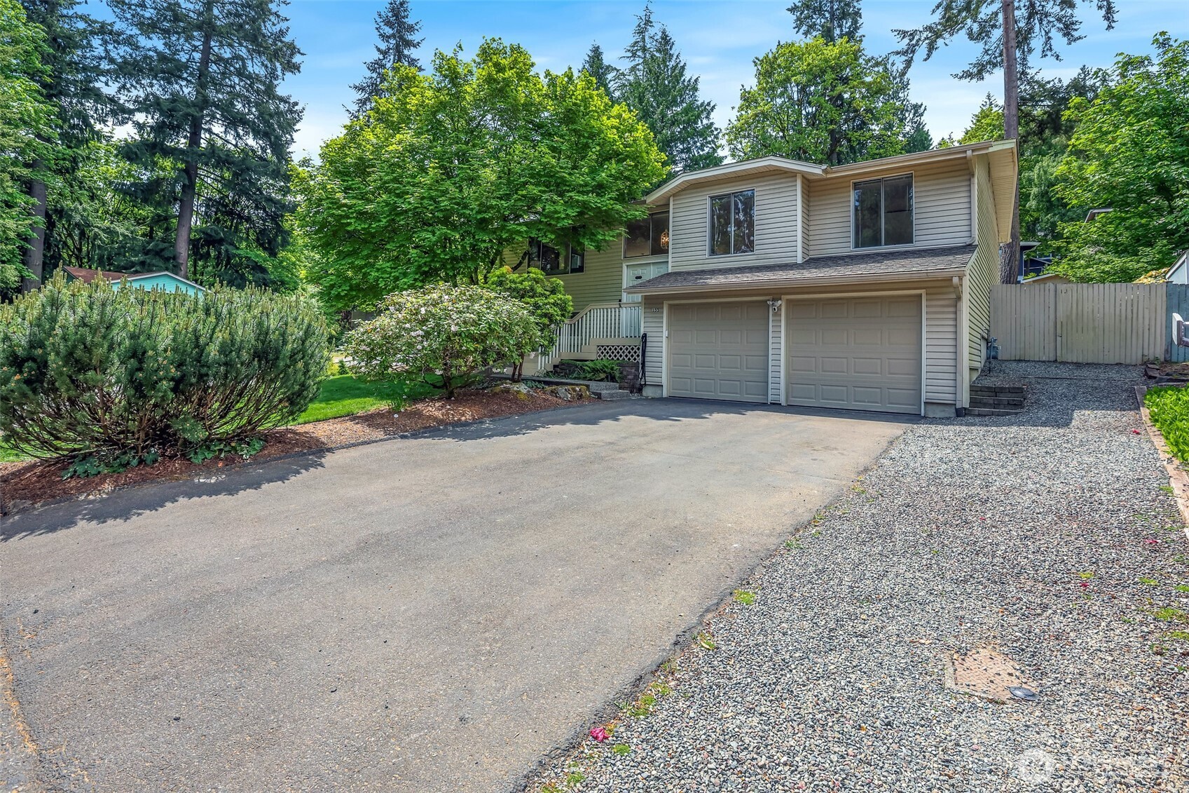 155 Capella Drive NW, Issaquah, WA 98027