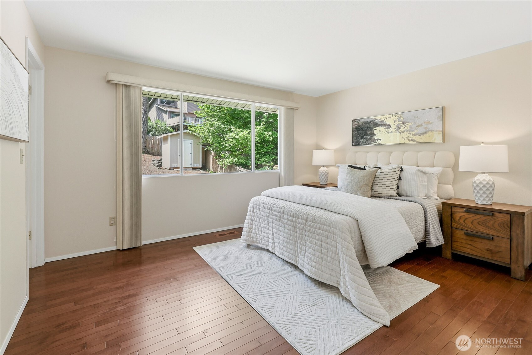 155 Capella Drive NW, Issaquah, WA 98027