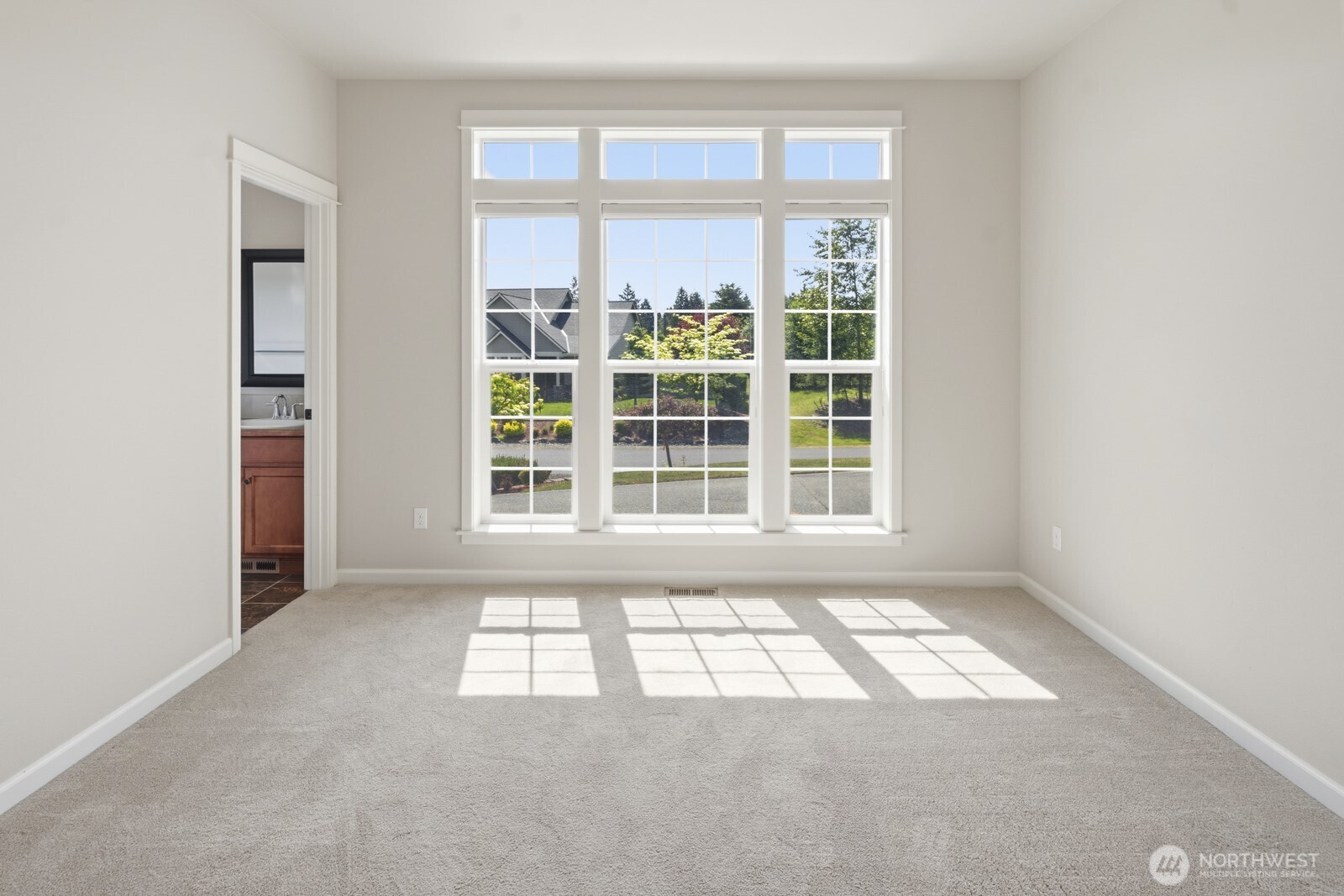 6823 47th Avenue NE, Olympia, WA 98516