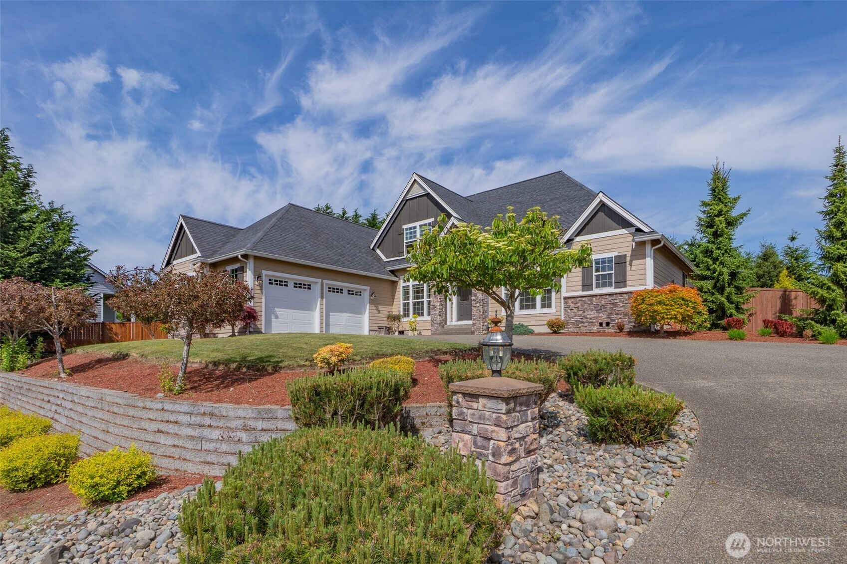 6823 47th Avenue NE, Olympia, WA 98516