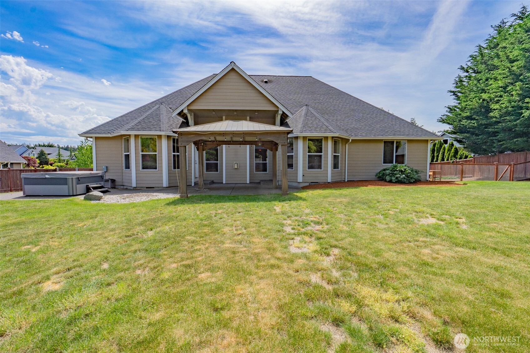 6823 47th Avenue NE, Olympia, WA 98516