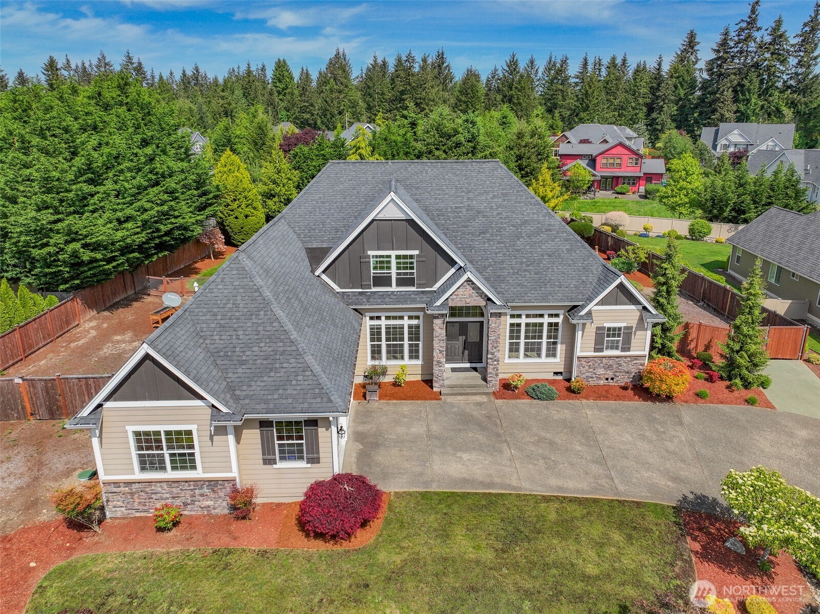 6823 47th Avenue NE, Olympia, WA 98516